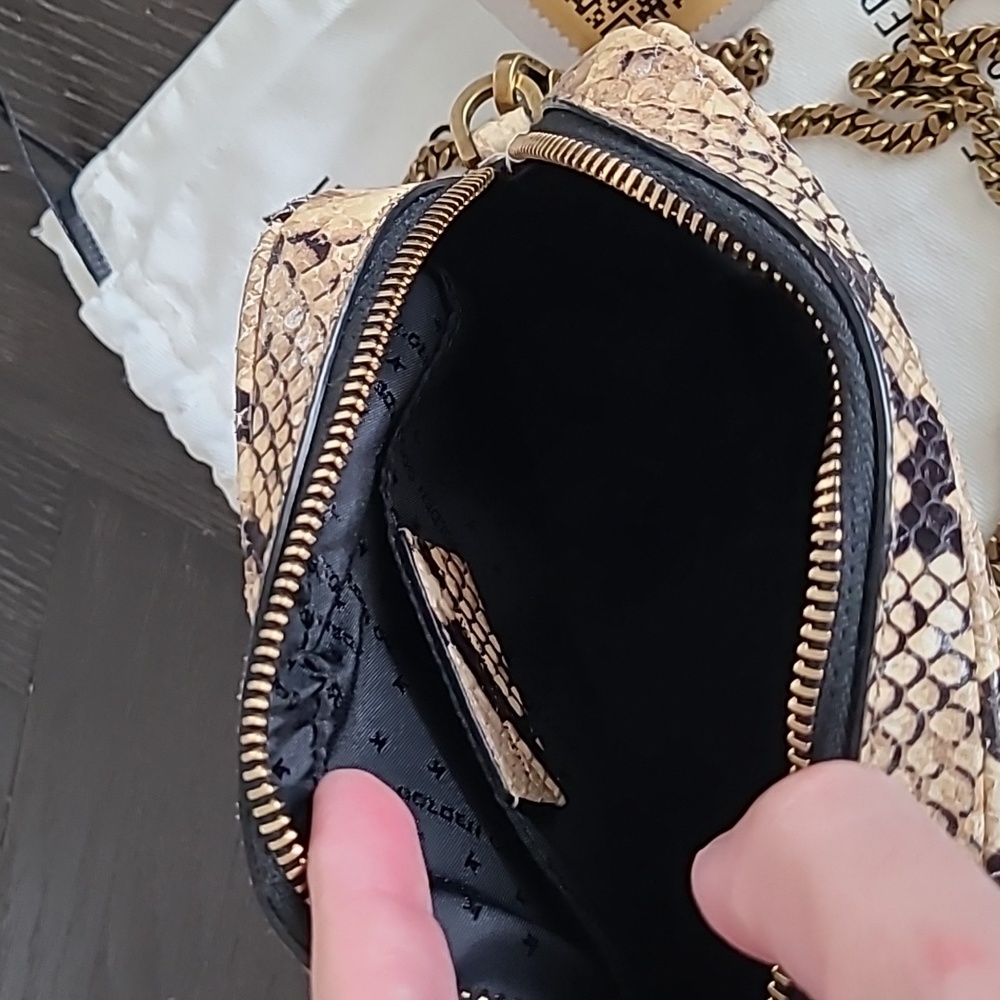 NWOT Golden Goose Faux snake print mini crossbody bag with chainlink strap - Picture 6 of 8